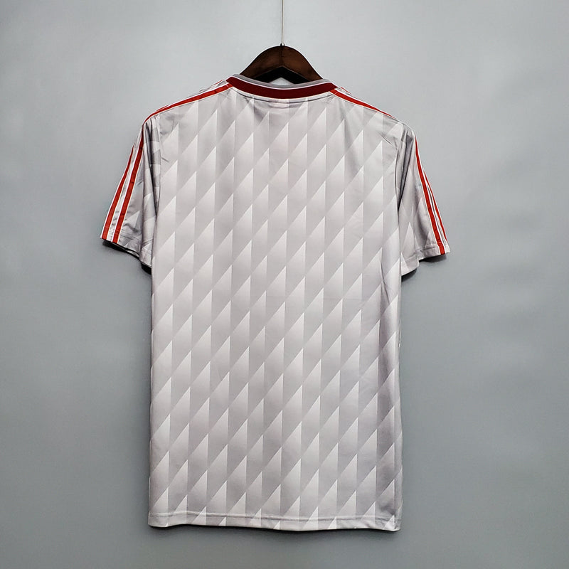 LIVERPOOL II 1989  MAN (RETRO)