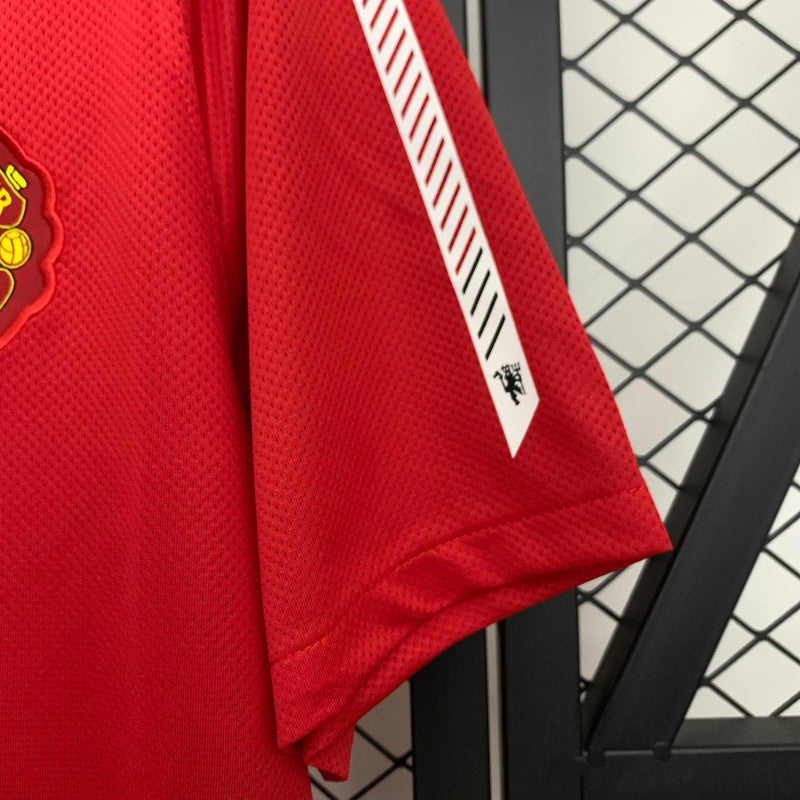 MANCHESTER UNITED I 10/11 MAN (RETRO)